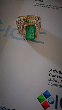 Emerald  stone ring