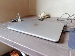 HP Elitebook 840 G3 core-i5 6200U 2.3GHz 0