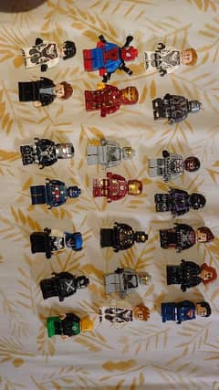 Lego many Minifigures in cheap price