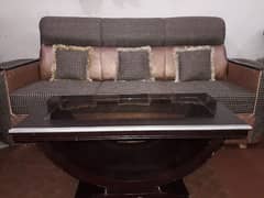 Very good Condition D shape sofa 3+2+1 Seater
