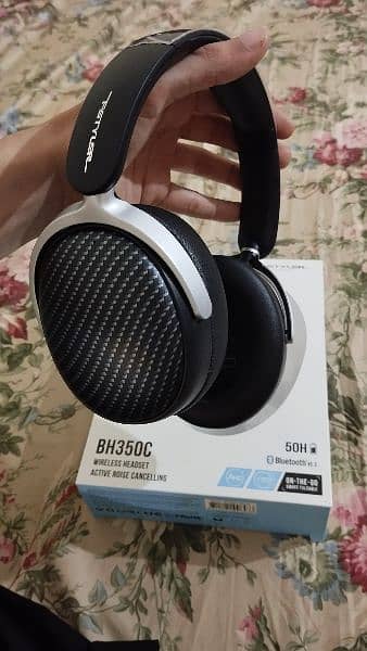 a4tech bh350c Wireless Headphones Active Noise Cancelling 1