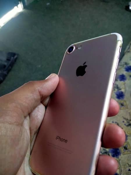 i phone 7 128 GB Pta Approved 1