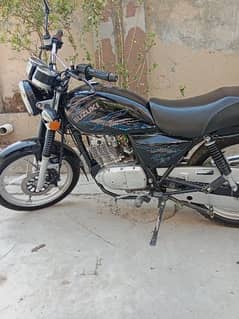 Suzuki GS 150 SE