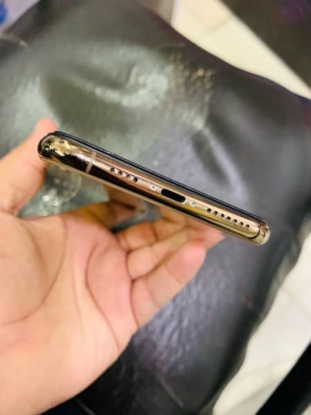 Apple iPhone XS max 256GB Dual Sim Approved Factory Unlock 9