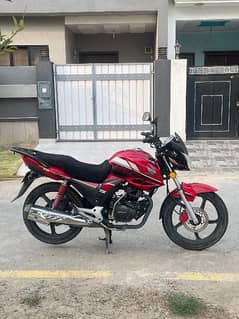 Honda CB 150 F