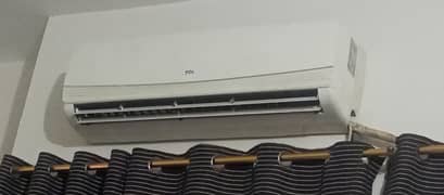 1.5 ton TCL split AC