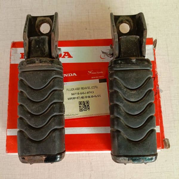 Atlas HONDA CD70 k original footrest 1