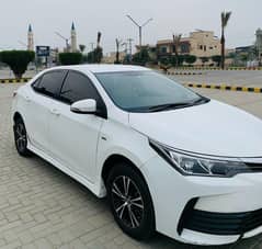 Toyota Corolla GLI 2018 {Super white}