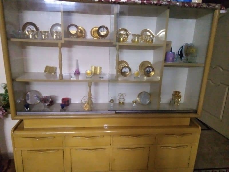 antique show case 2