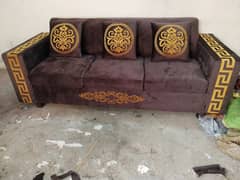 Corner sofa / Poshish sofa/sofa with cushions