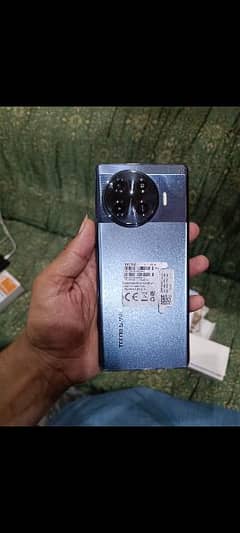 Spark 20 pro plus 8+8/256 (108) camra