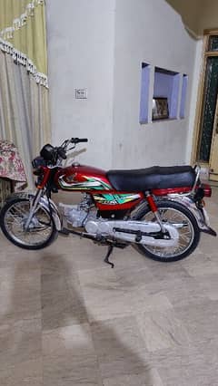 Honda 70 2O22 Neat condition o3oo 94 88 7ll