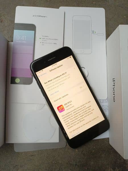 iPhone SE 2020 128GB WITH box DUAL Sim OFFICIAL approved 8