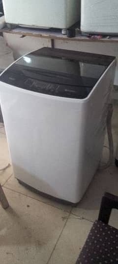 Dawlance automatic washing machine 12 kg.