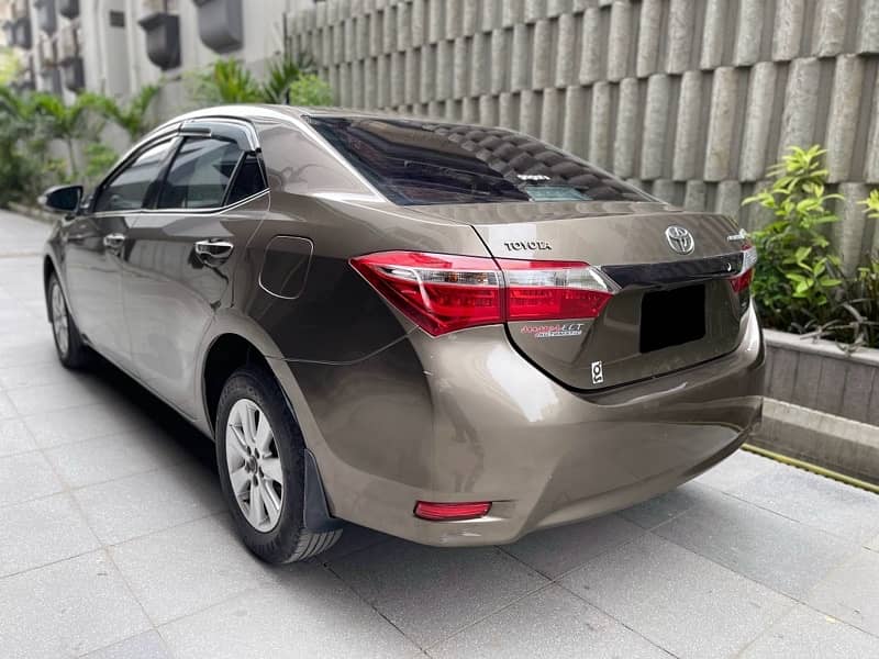 Toyota Corolla Altis 1.6L 2016 10