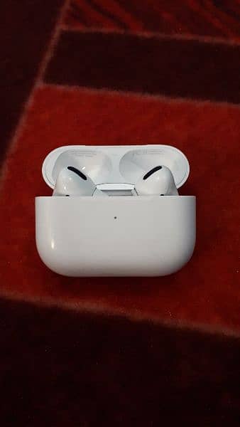 Apple Airpods pro 0