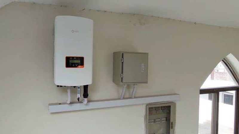 Solar Inverter Cctv Electrician available 24/7 all over Karachi 1