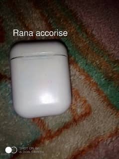 i12 airpods used and new dono available ha new price 1000 used 600