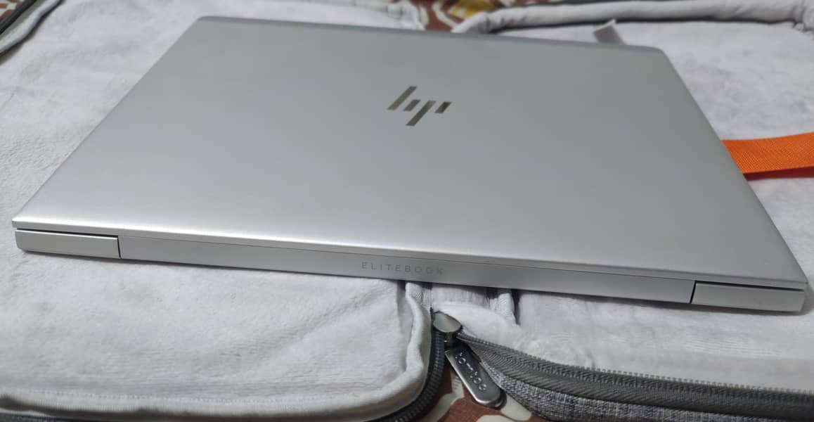 HP Elitebook 830 G5 i7 8th Gen 8GB Ram 256GB 9