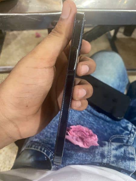 iphone 12 pro (non PTA) 3