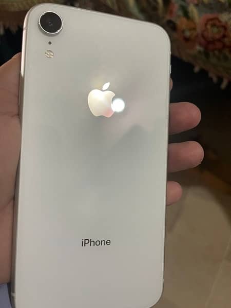 iPhone  xr 1