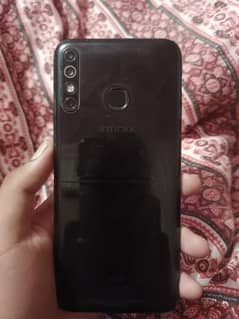 Infinix Hot 8