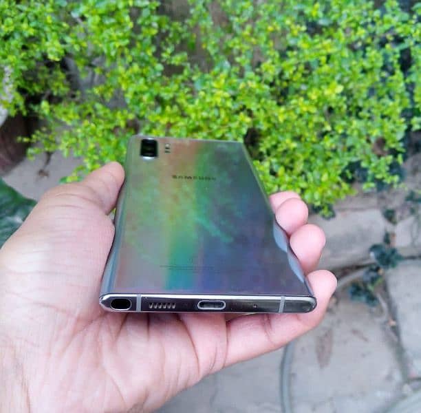 Note 10 plus 1