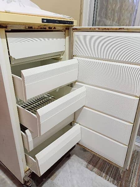 Original IGNIS one door Freezer 1