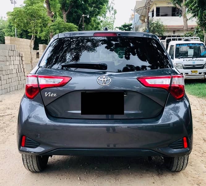 Toyota Vitz 2019/22 Full orignal body zero touch up 4