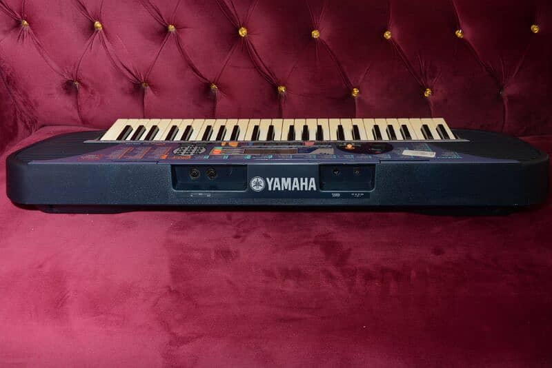 Yamaha PSR-140 3