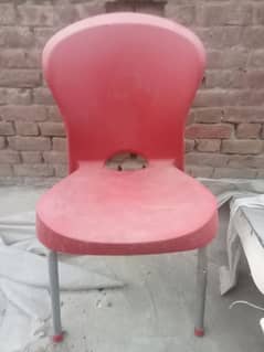 plastic chair with matel pipes