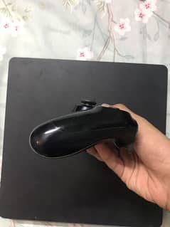 ps4 Slim 500 gb Urgent sell (can be slightly negotiable)