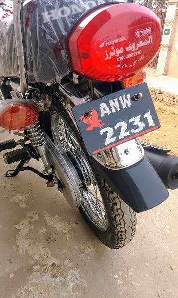 Honda 125 2023 model bilkul new gadi 5500 kilometer original chali 3