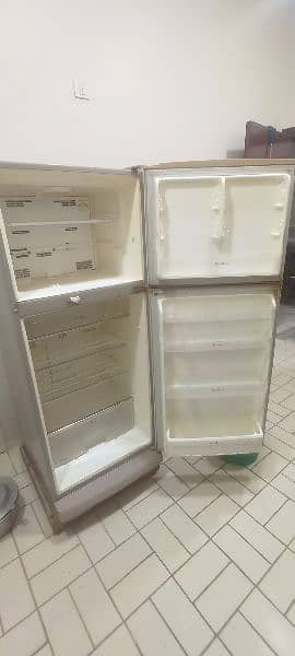 sg imported 2 door fridge no frost 4