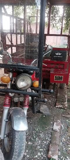 loader rikshaw red colure