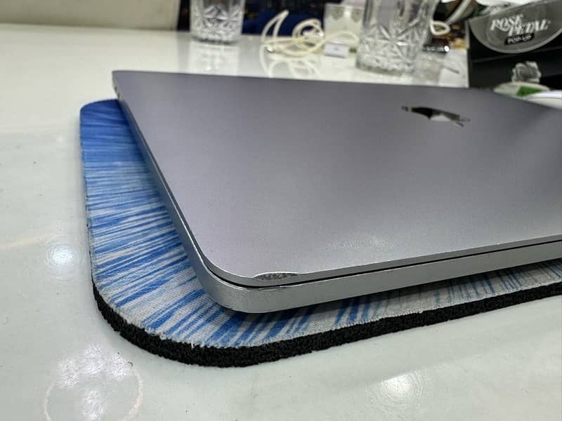 Macbook Pro M1 8/256 89% BH 355 cycles 9