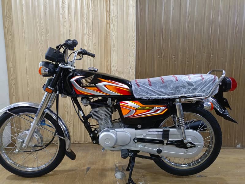 Honda CG 125 2022 Model 2