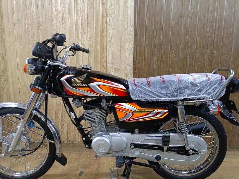 Honda CG 125 2022 Model 5