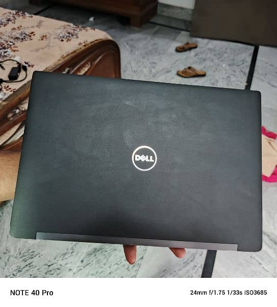 Dell Latitude 7280 Core i5 7th Generation vPro (8+256 GB) 1