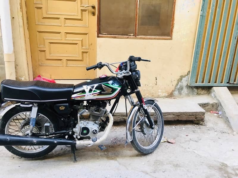 AoA Honda 125 16 modal ha 10 by8 engen fresh ha or ma ab modefay ke ya 1