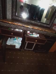 Dressing mirror table available for sale no damage heavy wood like new