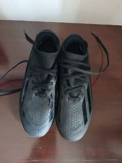 addidas  new shoes for sell size 38 for boy black shoes