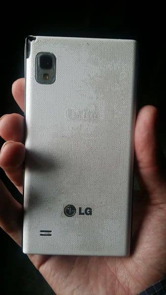 Lg lte 2 pta approved 2/16 big 4.7 inch display urgent sale 1