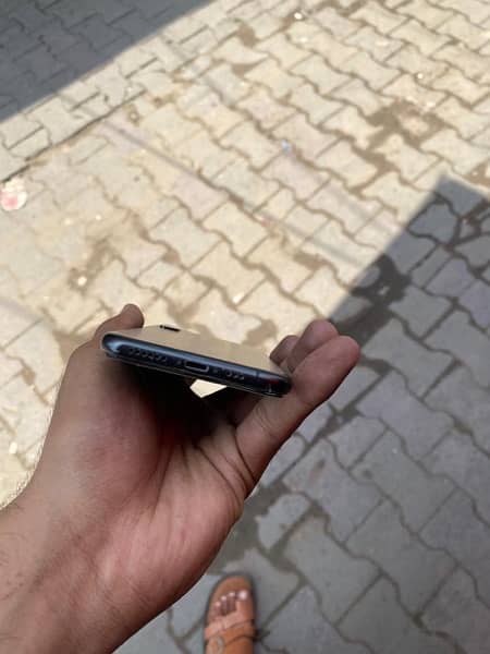 iphone xsmax64 gb all ok black colour pta approved ha 3