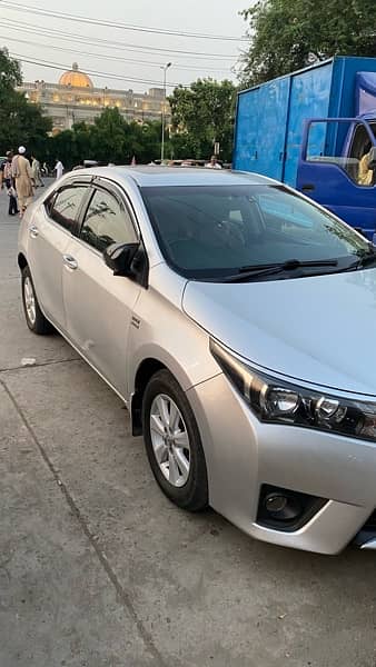 Toyota Corolla Altis Grande CVT-i 1.8 2017 2