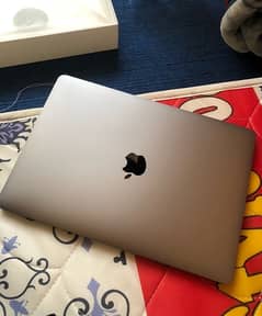 MacBook  pro 2017