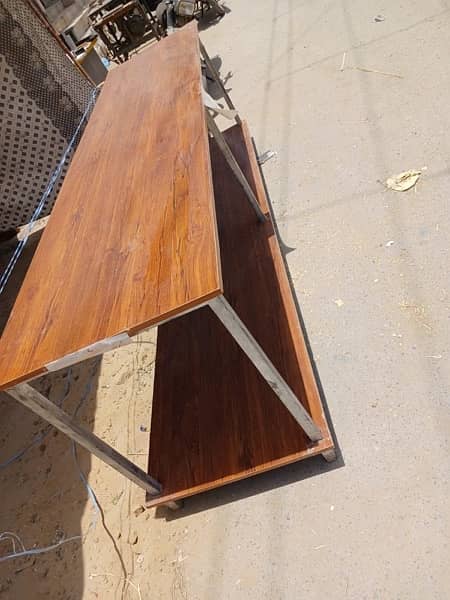 table for sale 10/10  new 0