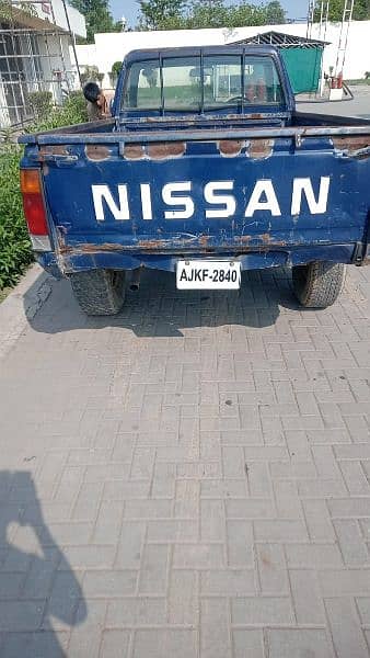 Nissan Pickup 2002 5