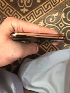 iPhone xs max 64 gb gold colour