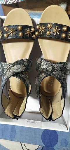 girls sandal